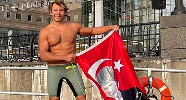 İzmirli Emre’den ABD’de zafer kulacı