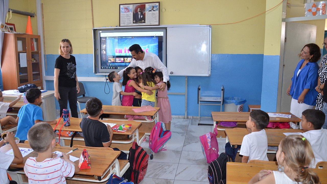 Dikili Belediyesi’nden Eğitime Destek