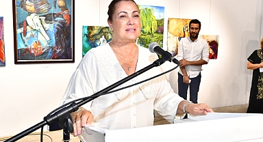 “İzmir’in Renkleri ve Sesleri” bu sergide