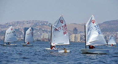 Cumhuriyet’in 100. yılında İzmir Körfezi şenlenecek