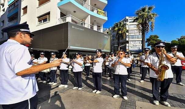 İzmir, Cumhuriyet'in 100'üncü yılını konserlerle karşılıyor