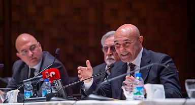 Kemeraltı çarşısı yılbaşına hazırlanıyor