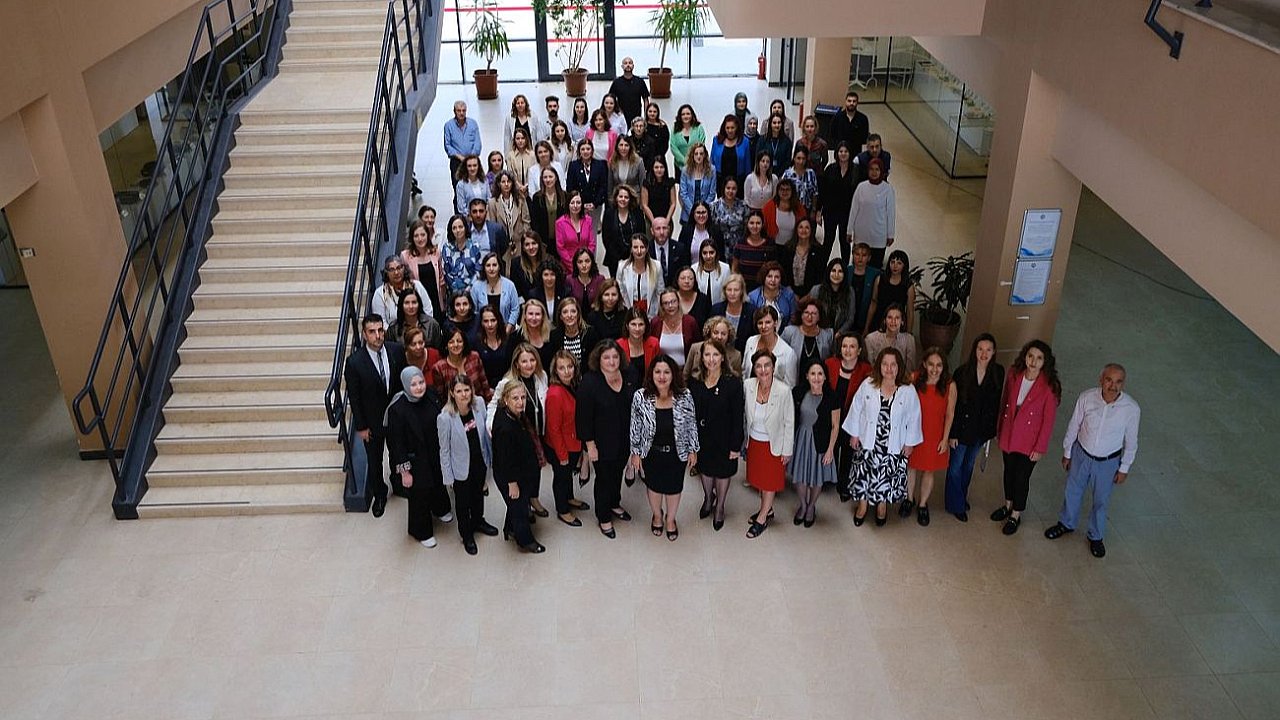 “Uluslararası bilimsel etkinliklerden ödülle döndüler”