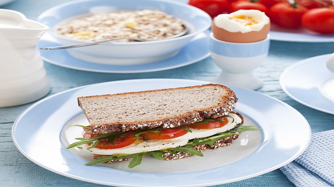 Yeşil yapraklı sebzeleri bıçakla doğramayın!