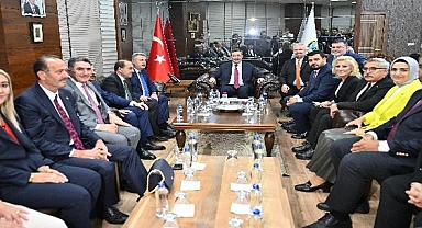 Cumhurbaşkanı Yardımcısı Cevdet Yılmaz'ı Ağırladı