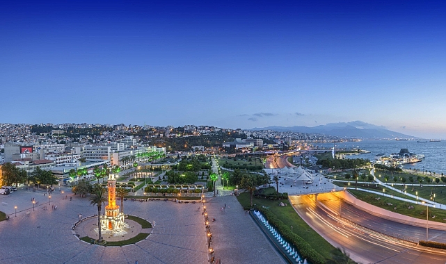 İzmir Dikkatleri Üzerine Çekecek