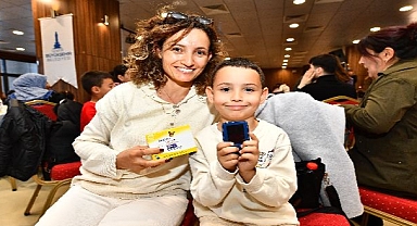 Diyabetli Çocuklar İçin Şeker Ölçüm Cihazı Dağıtıldı 