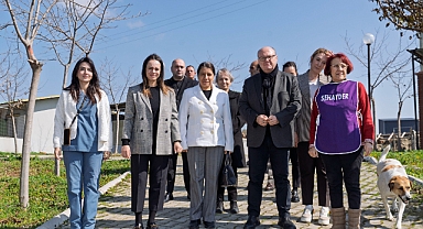 “Siz de Bir Patili Dost Edinmeye Ne Dersiniz?” 