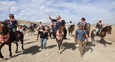 Türkiye’nin en başarılı atları Menemen’de yarışacak