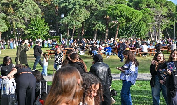 İZKİTAP’ta edebiyat şöleni sürüyor