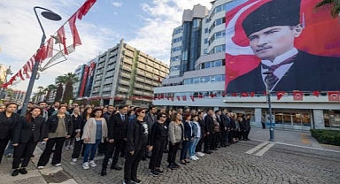 İzmir Ata’sını unutmadı