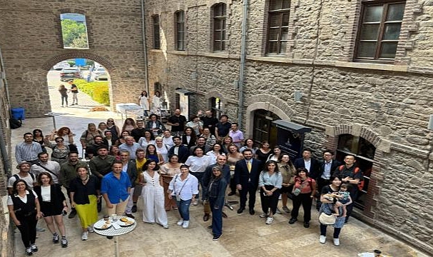 İzmir'in Meslek Fabrikası iş, aş, umut üretiyor