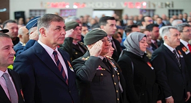 İzmir’in şehitleri Fethi Sekin ve Musa Can unutulmadı