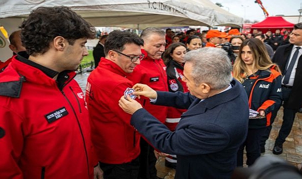 Afetlerde mahsur kalan hayvanlar unutulmayacak