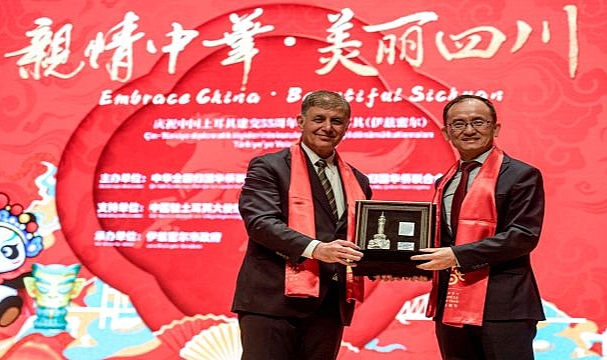 Çin Yeni Yılı İzmir’de kutlandı