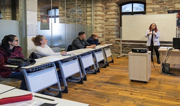 İzmir’in yeni başlangıçlara açılan kapısı: Meslek Fabrikası