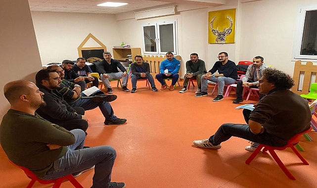 İzmirli babalar “yeni nesil babalığı” öğreniyor