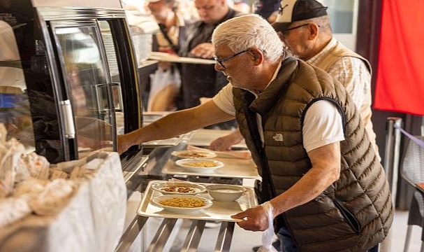 İzmir'de Kent Lokantaları’nda 19 Mayıs'a özel ücretsiz yemek
