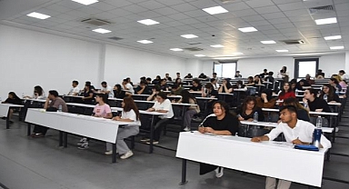 Menemen, eğitim yatırımlarıyla örnek gösteriliyor